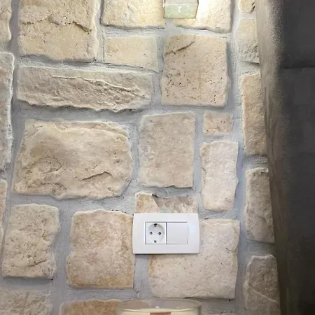 Stonehouse-pag By Interhome Povljana