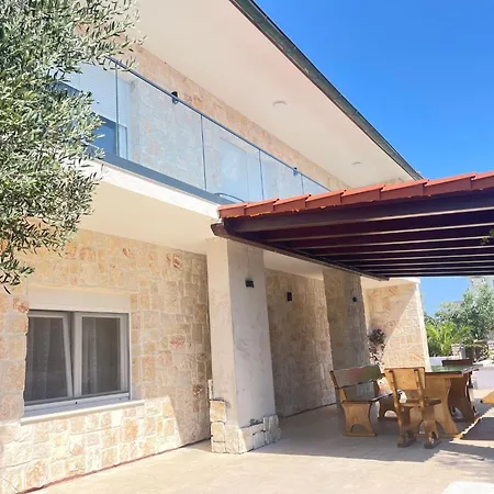 Stonehouse-pag By Interhome